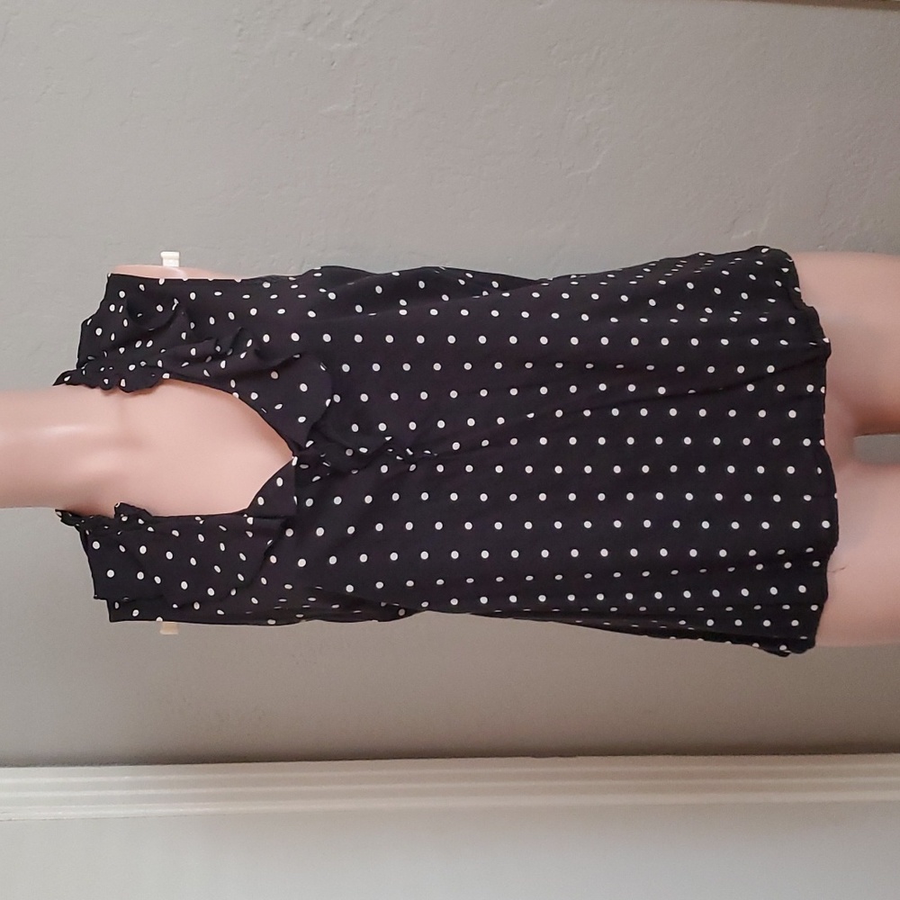 Black and white old navy top